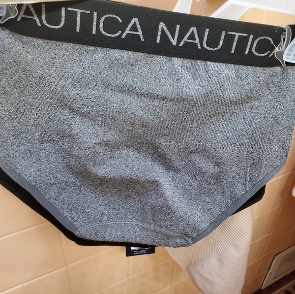 NWT Nautica Intimates 3PK Seamless Shaping. M,L,1X,2X,3X. Firm Control. $35. - Picture 6 of 8